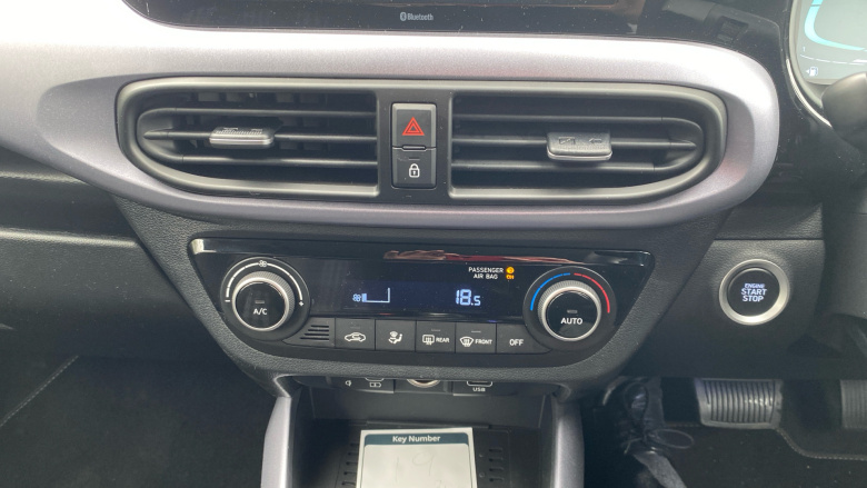 Hyundai i10 1.2 [79] Premium 5dr Auto [Nav] Petrol Hatchback